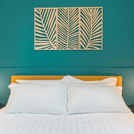 Villa Due Mari - Seaside Retreat With Private Pool