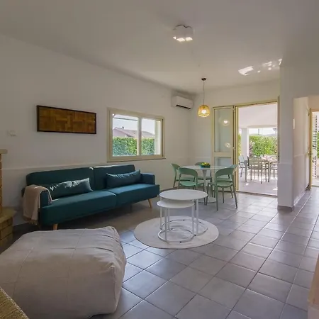 Due Mari - Seaside Retreat With Private Pool *