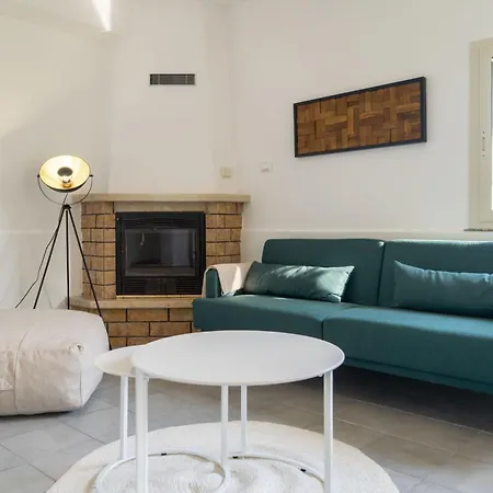 Due Mari - Seaside Retreat With Private Pool