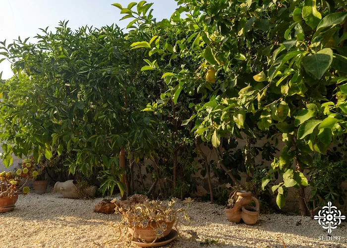 Villa Due Mari - Seaside Retreat With Private Pool Ognina