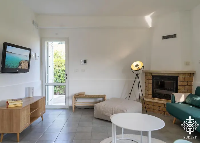 Due Mari - Seaside Retreat With Private Pool * Ognina