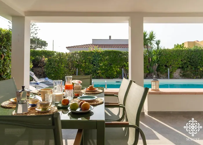 Due Mari - Seaside Retreat With Private Pool *