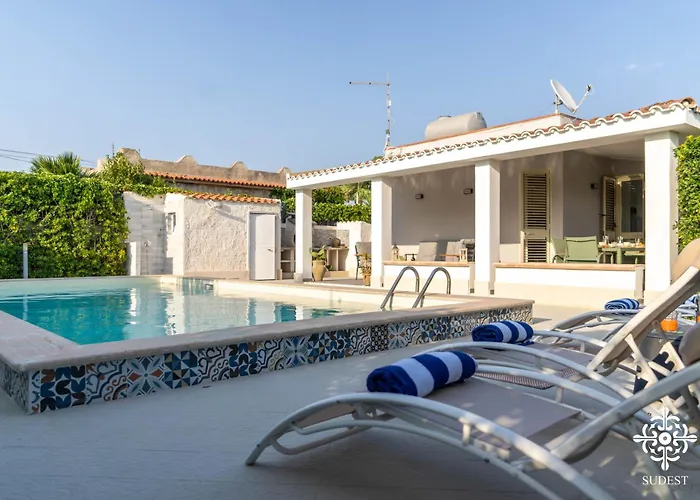 Due Mari - Seaside Retreat With Private Pool Villa *