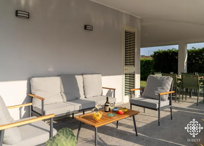 Due Mari - Seaside Retreat With Private Pool Villa Ognina